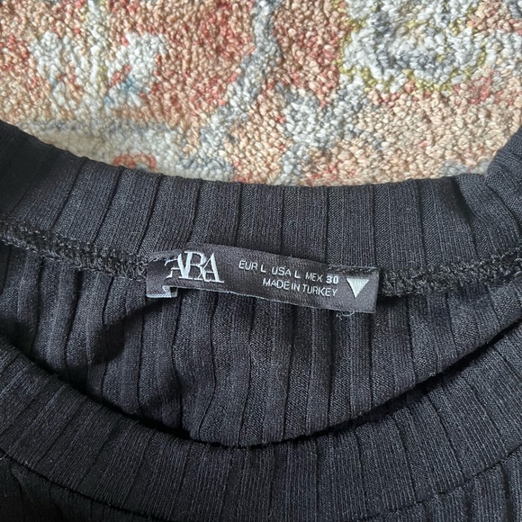 🐈⬛ | Zara Kids puffed sleeve top - Picture 4 of 4